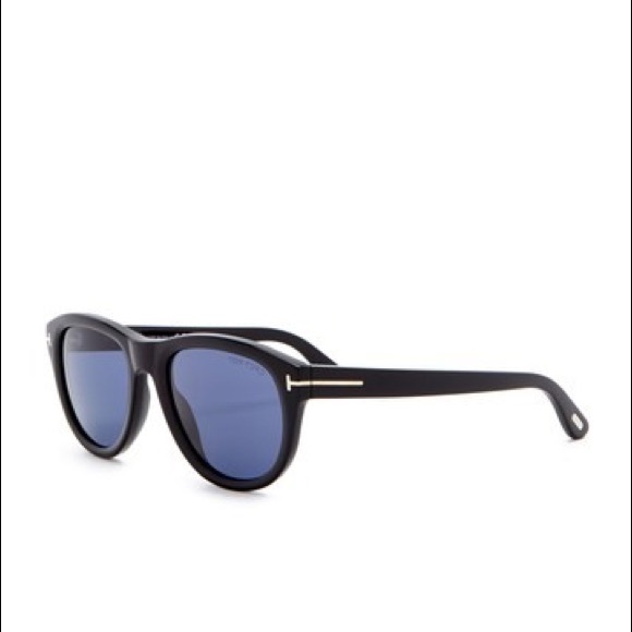tom-ford-sunglasses-accessories